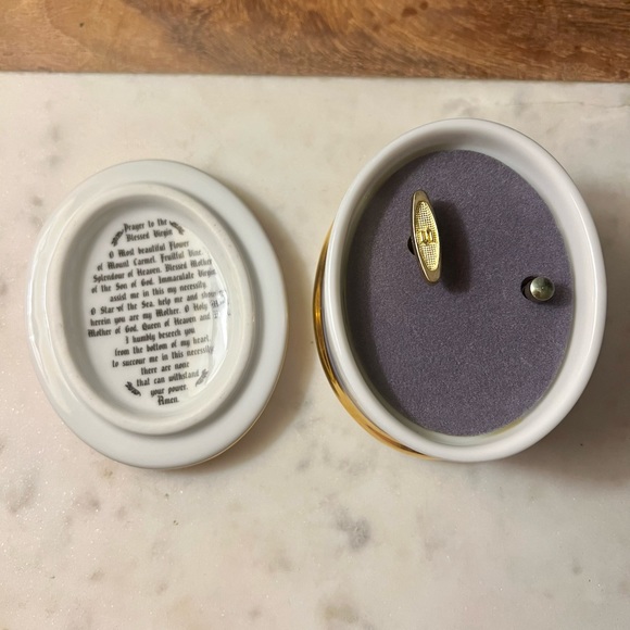 Music Box - Picture 4 of 5